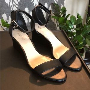 Nine West - Size 9.5 Black Heels